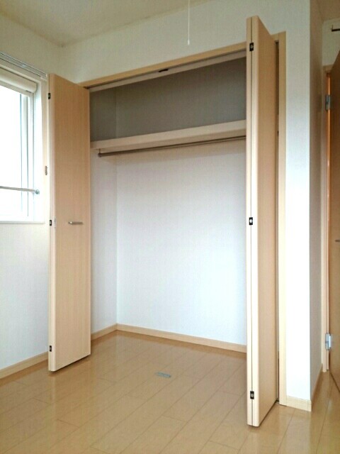 鹿児島県鹿児島市中山２丁目 収納