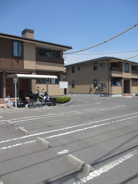 鹿児島県鹿児島市中山町 駐車場