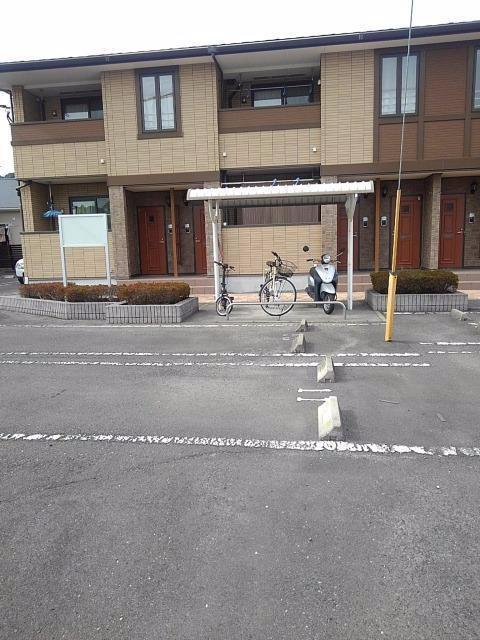 鹿児島県鹿児島市中山町 駐車場