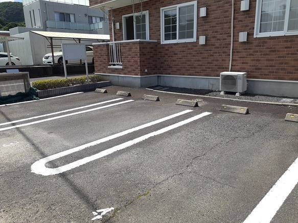 鹿児島県鹿児島市中山町 駐車場