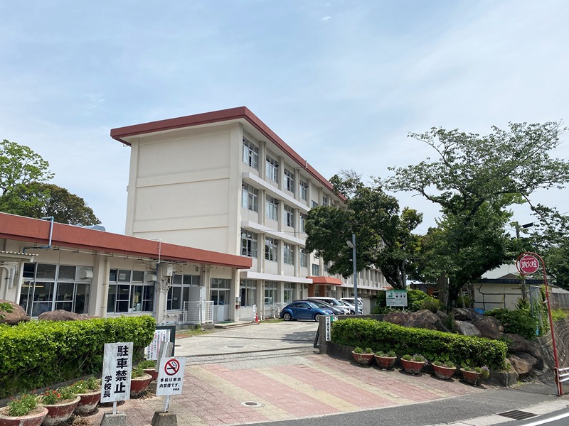 メゾンパリス坂之上 小学校