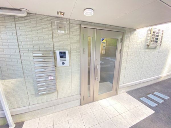 マノワールヤエ エントランス