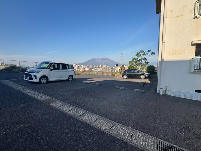 鹿児島県鹿児島市日之出町31-1 駐車場