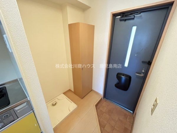 モナリエプライズＢ 玄関