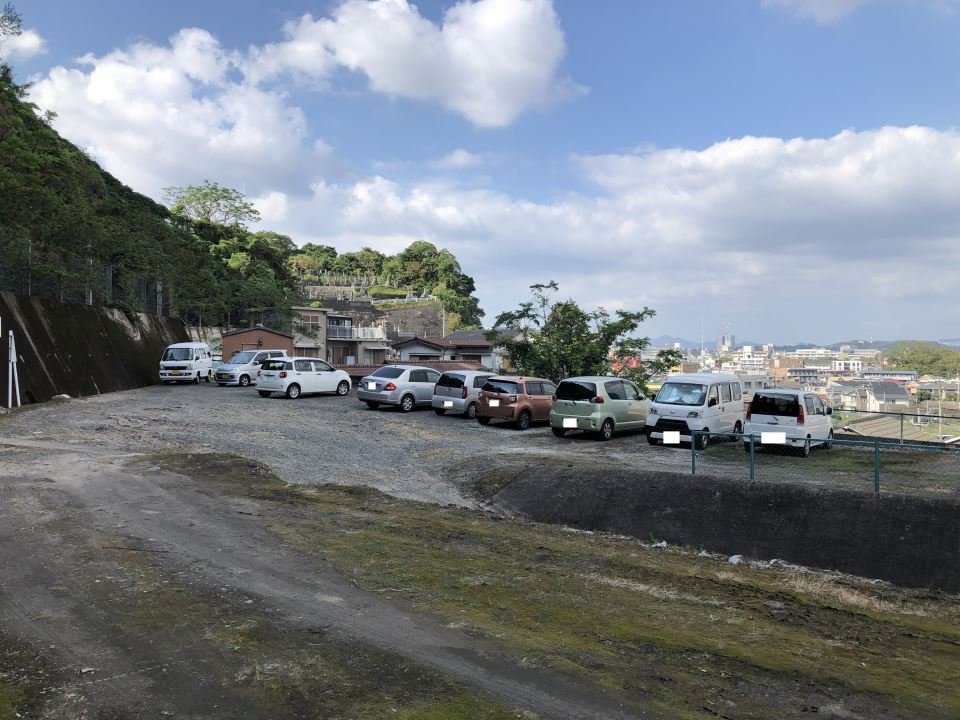 オート・スクウェアー郡元 駐車場