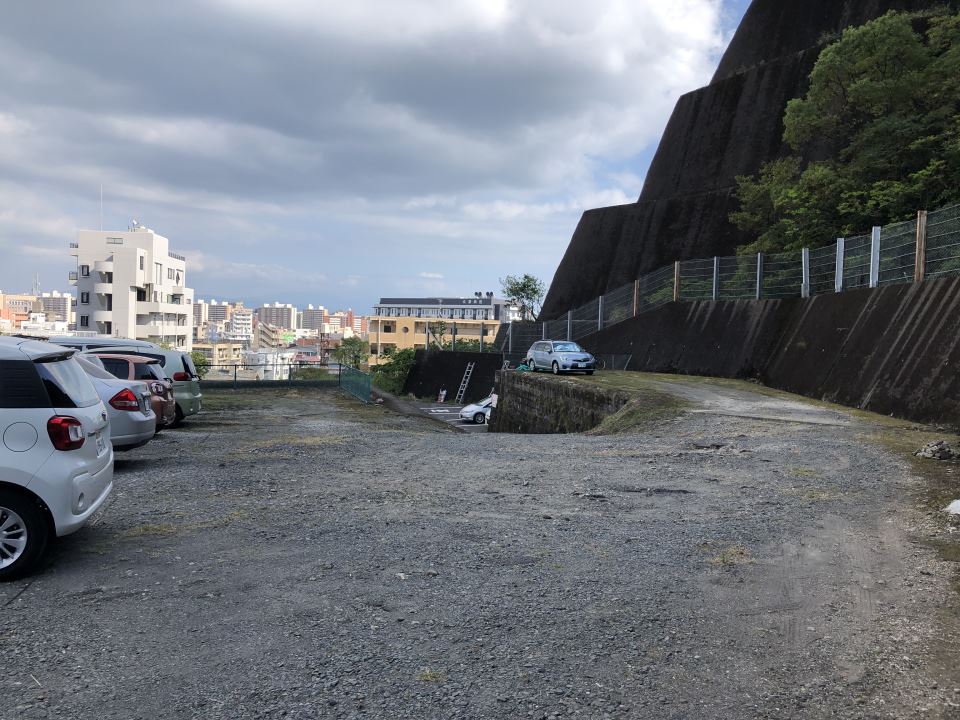 オート・スクウェアー郡元 駐車場
