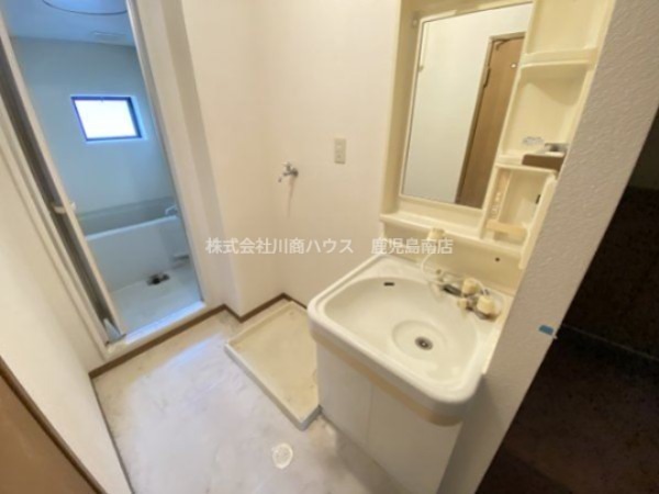 ハイカムール山之内 洗面所