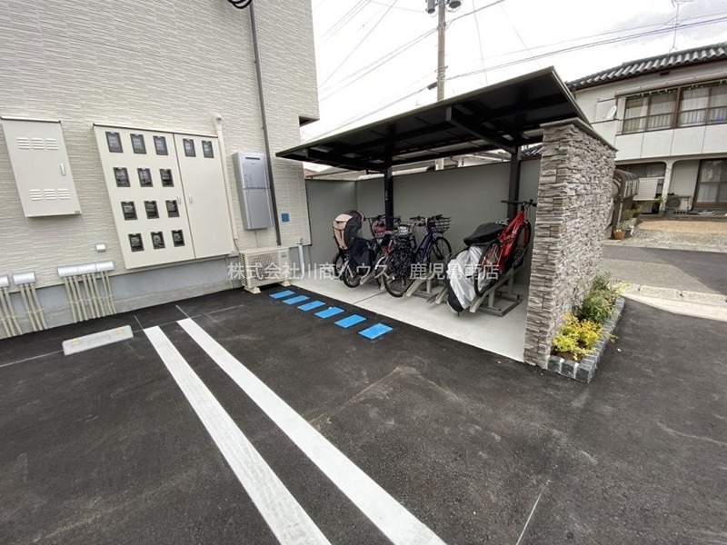 ゼーゲンハウス 駐車場