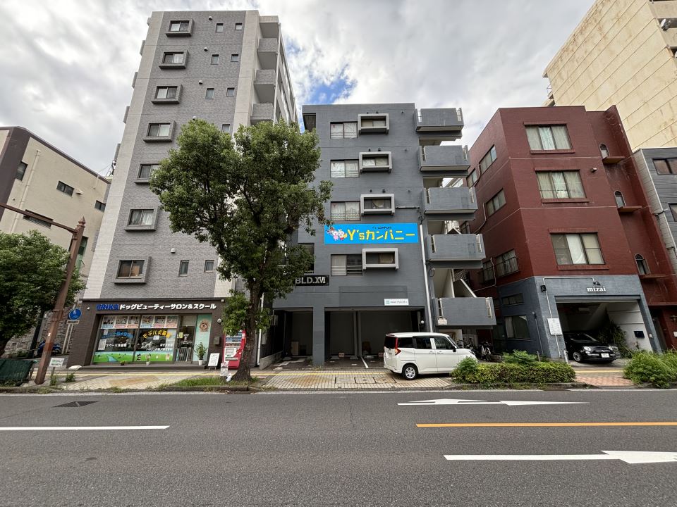 Ｙ´ｓＢＬＤ．ＸＶＩ 外観