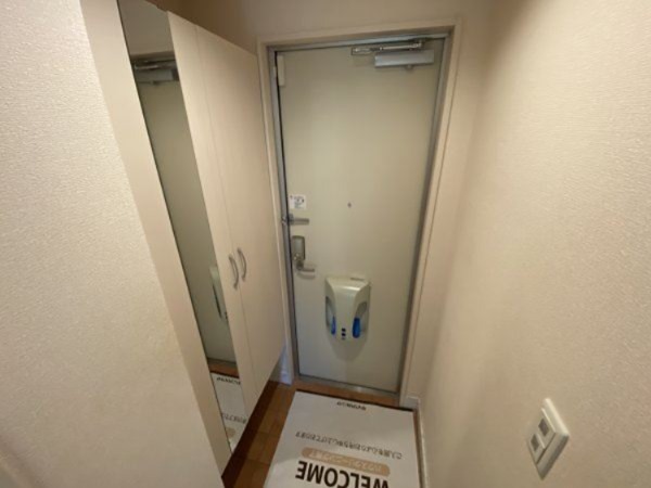 ルナステイト 玄関