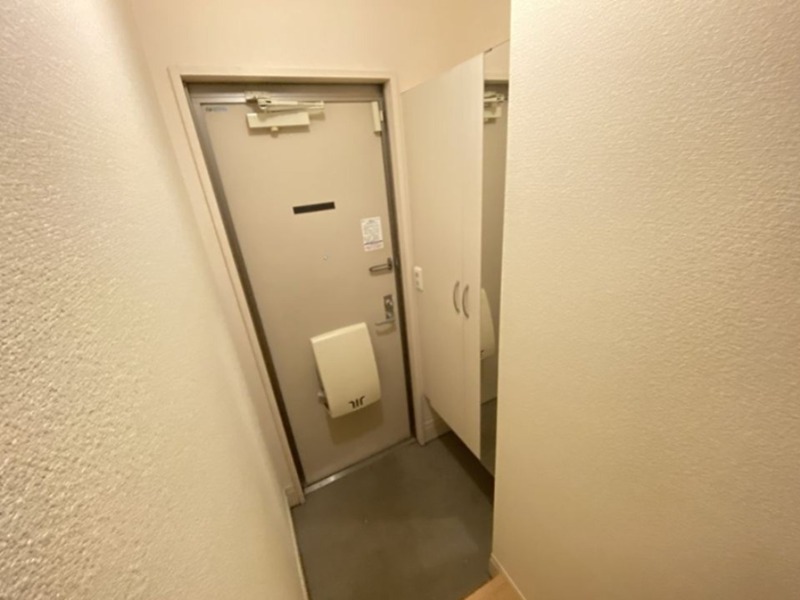 ウィット中山 玄関