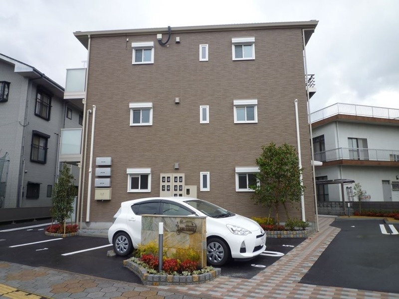 アミコート 駐車場