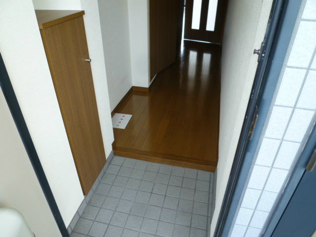 曙町KYハイツ 玄関