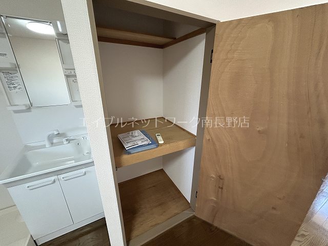 コーポひまわり 収納