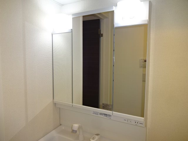 シャーメゾン青木島 洗面所