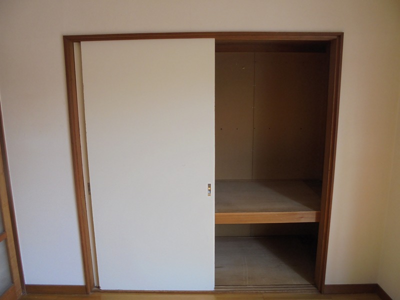 サンライズハイツ常田 収納