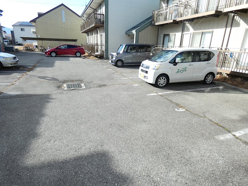 プレインレジデンス 駐車場