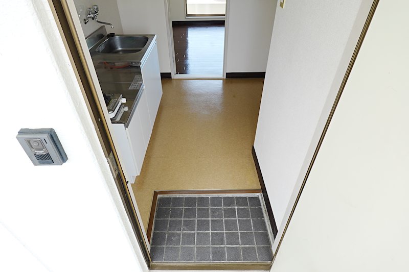 ハイツタカノ 玄関