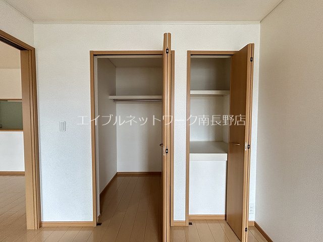 パルメゾン千曲 収納