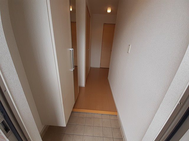 ラ　コリエンテ 玄関