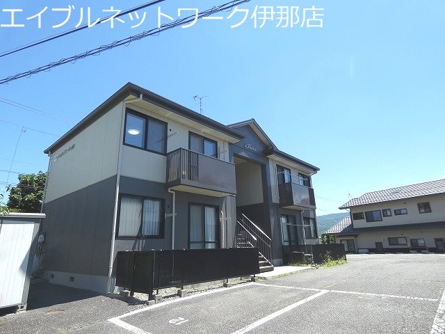 メゾンルミエールA 外観