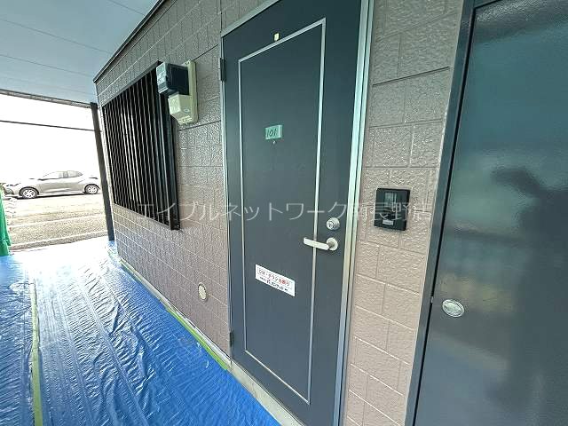 サープラス　ブライト エントランス