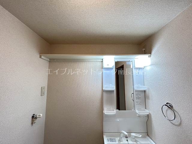 サープラス　ブライト 収納