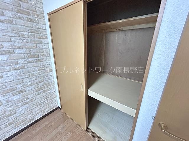 サープラス　ブライト 収納
