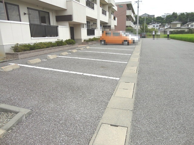 カーザはぎ 駐車場