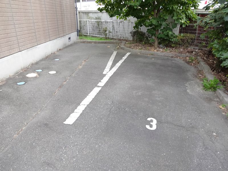 グランメール 駐車場