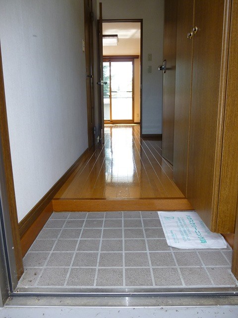 カーサ箱清水１ 玄関