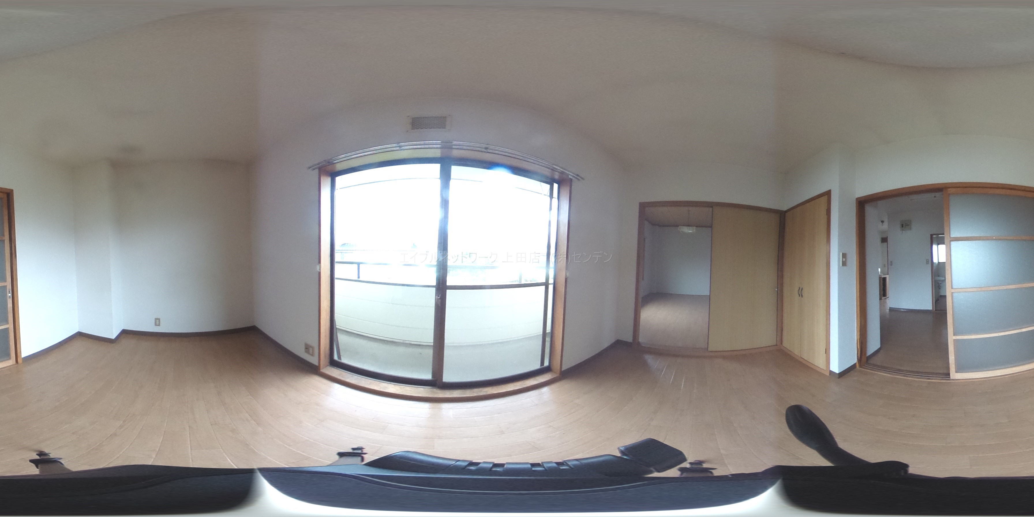 長野県東御市田中 リビング