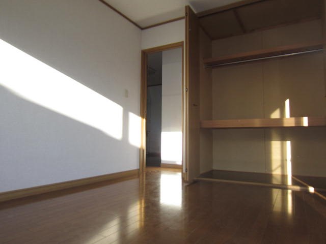 アサヒハイツ上溝10 収納