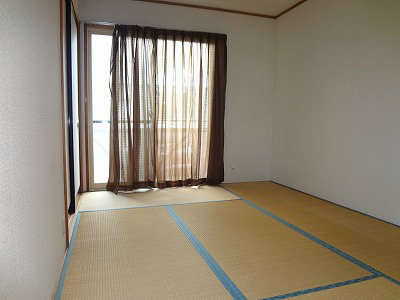 メゾニティ三峯Ｂ棟 ベッドルーム