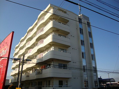 CLIE HIRATA 外観
