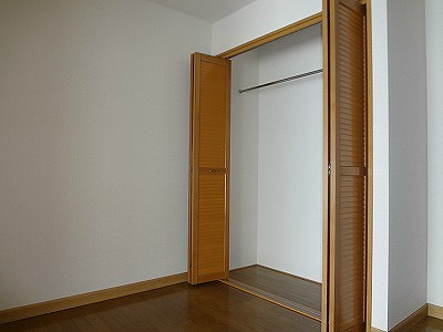 CLIE HIRATA 収納