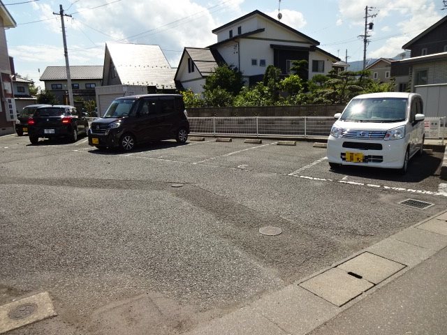 Ｋ・ビレッジ 駐車場