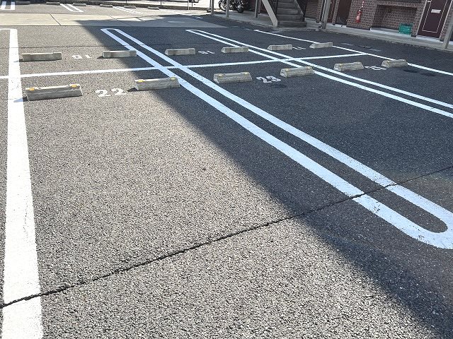ＤＲＥＡＭ　ＮＯＳＴＡＬＧＩＡ 駐車場