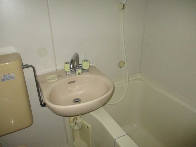清水アパート 洗面所