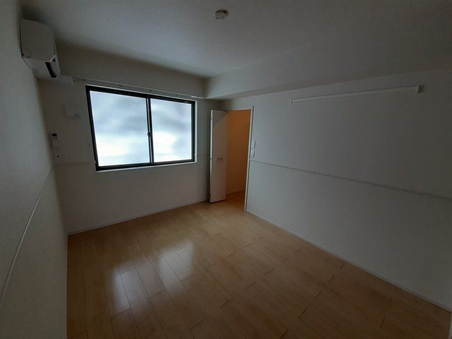 エルヴィータS ベッドルーム