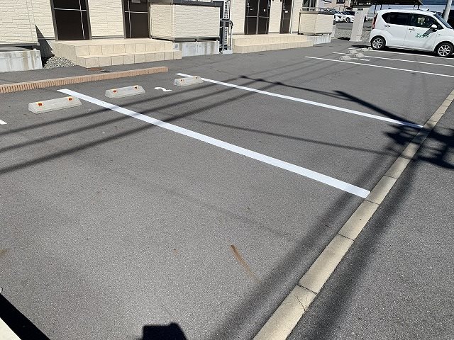 ナイスリバー 駐車場