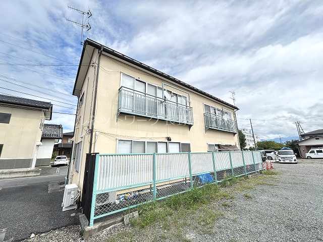イーストワン 外観