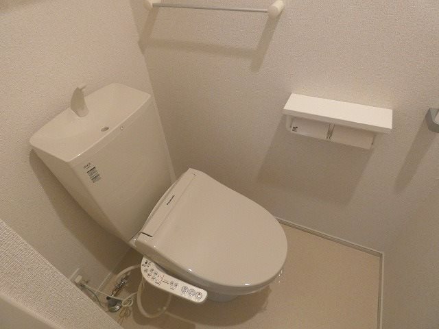 ヴィラ　パーク　サイドS トイレ