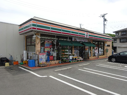 パールハイツ坂田 コンビニ