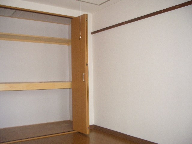 ＫＥＹハイツ 収納