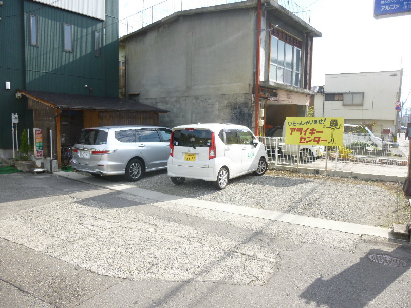 ＫＥＹハイツ 駐車場