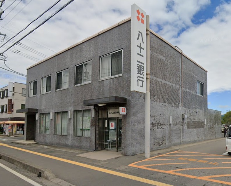 パークスクウエアC 銀行