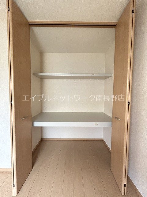ウィルモアＨＡＲＡ 収納