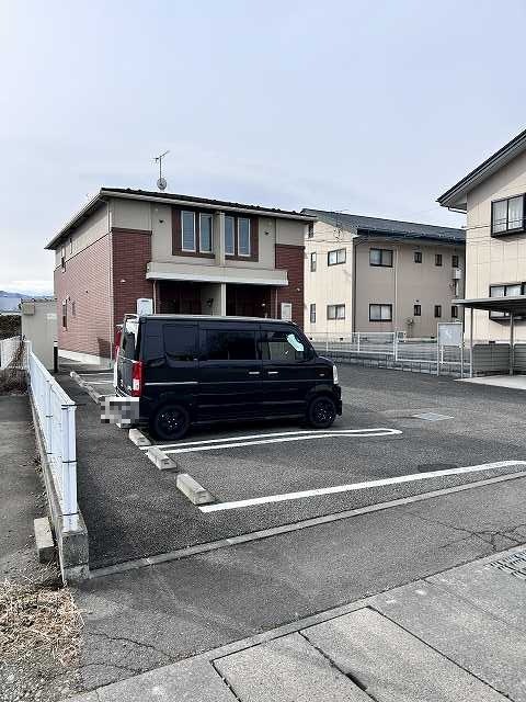 アプローズⅡ 駐車場