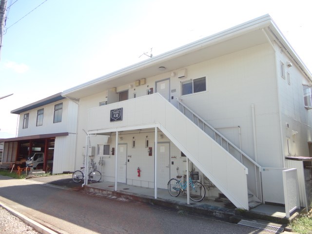 ラプラス大倉 外観